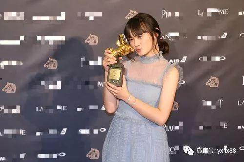 11.5娱乐圈吃瓜,揭秘明星幕后故事,吃瓜群众狂欢时刻